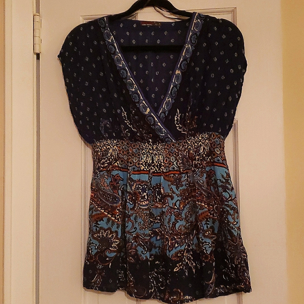 Devoted Luxury Apparel Top Sz Medium